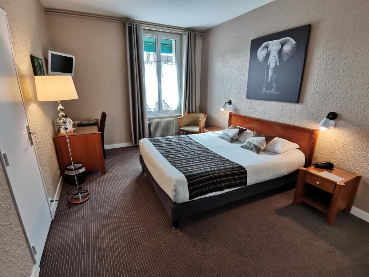 Logis Hotel Le Cerf ブリアール エクステリア 写真
