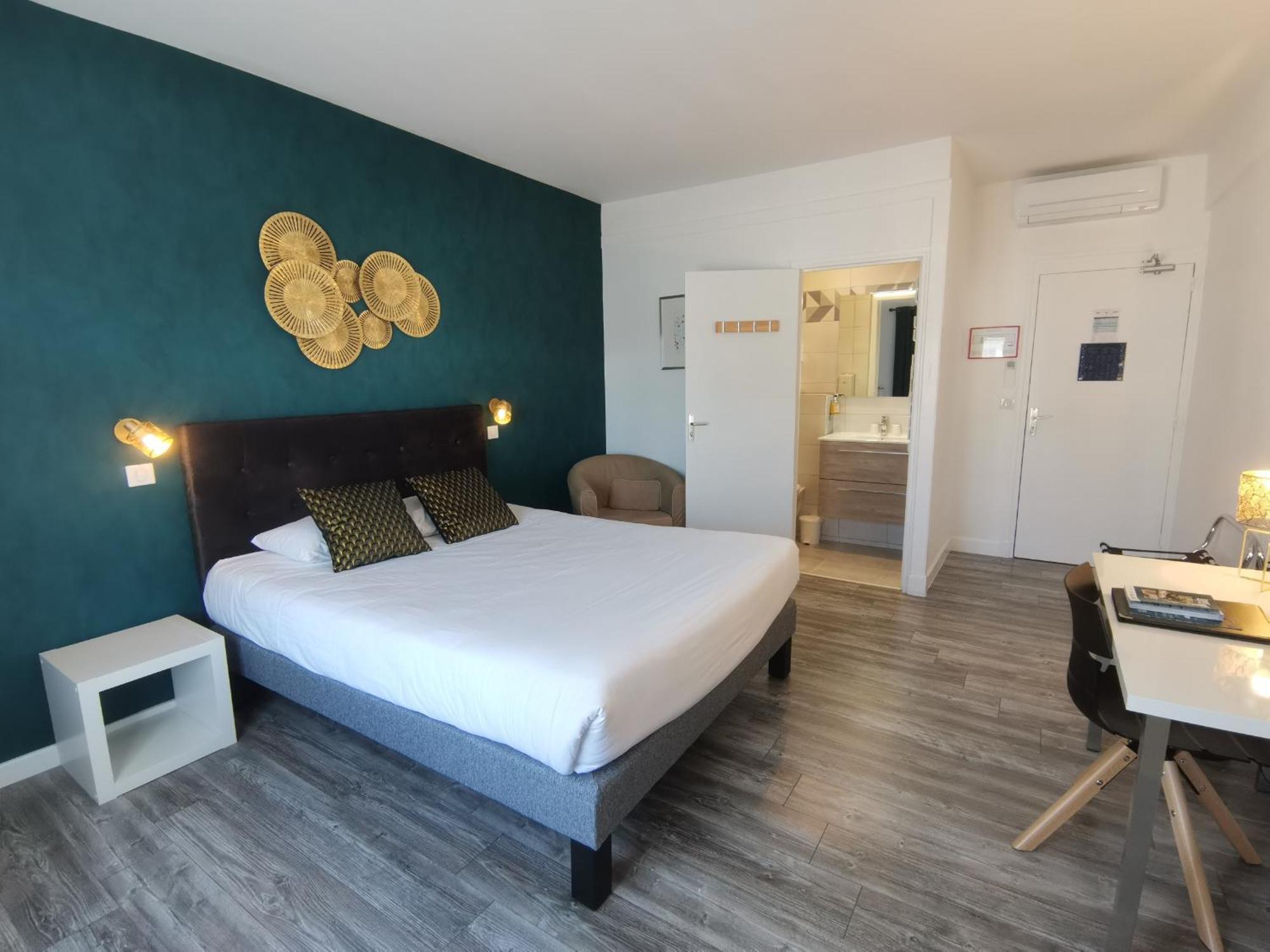 Logis Hotel Le Cerf ブリアール エクステリア 写真