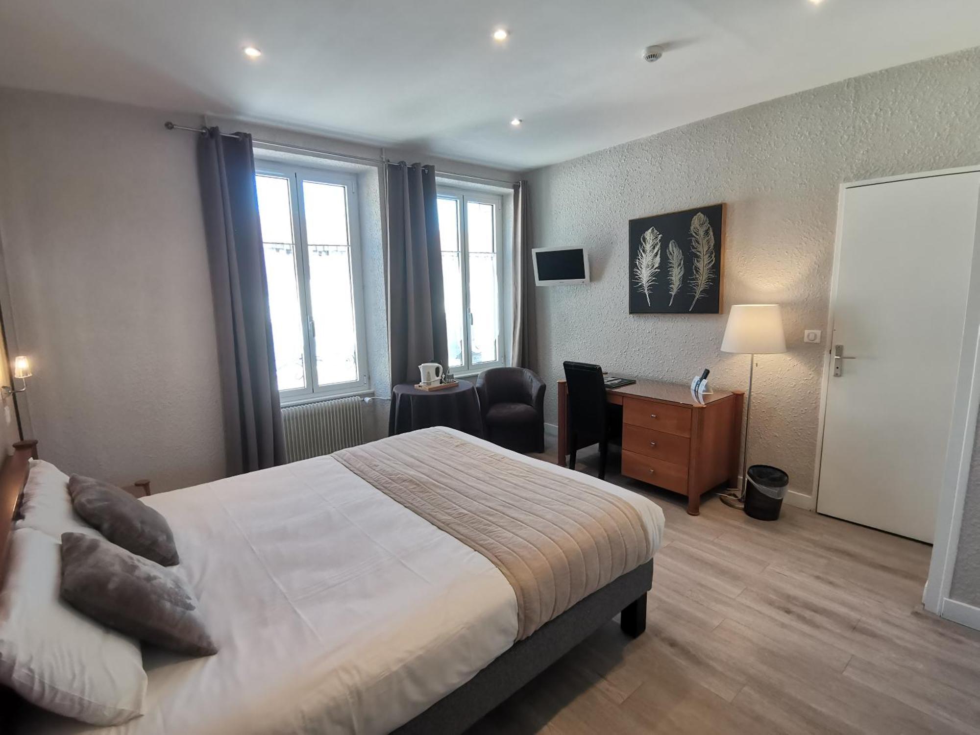 Logis Hotel Le Cerf ブリアール エクステリア 写真