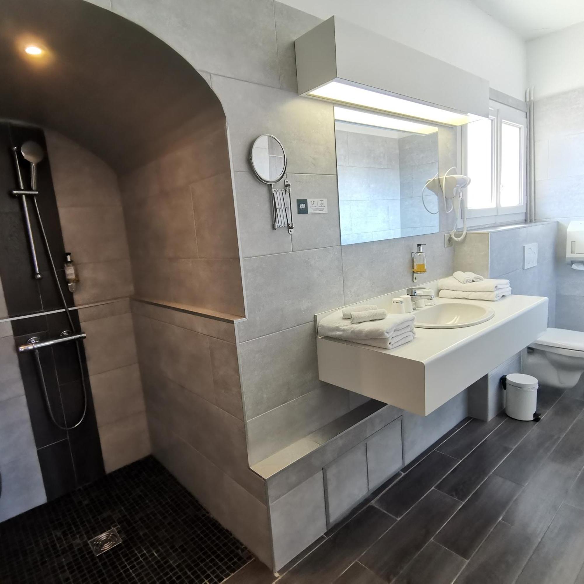 Logis Hotel Le Cerf ブリアール エクステリア 写真